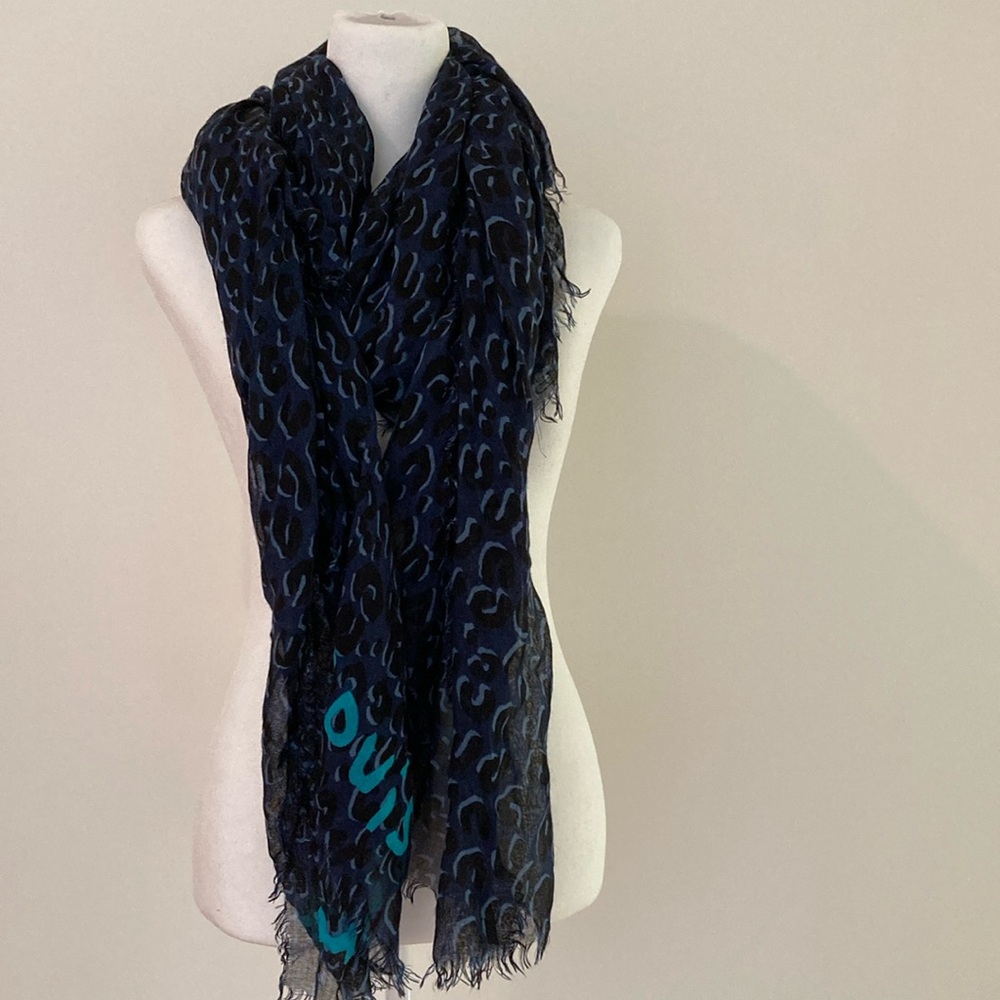 Louis Vuitton cashmere silk scarf blue black Stephen Sprouse animal print
